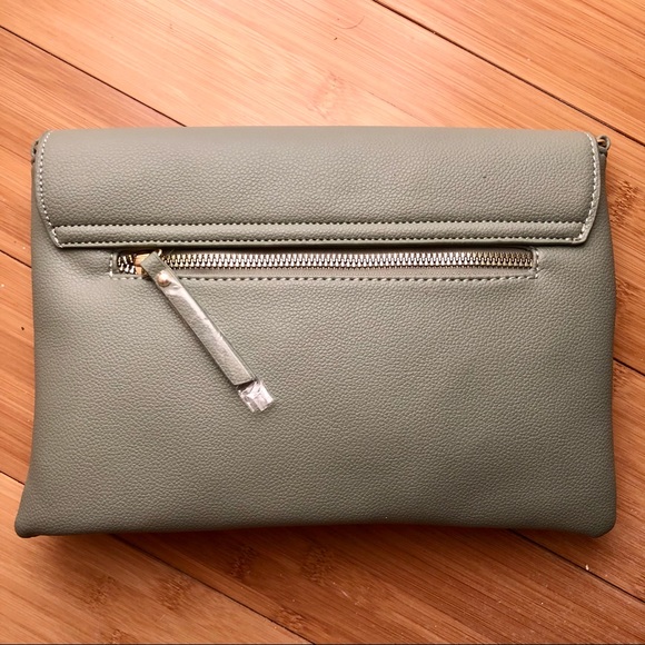Francesca’s Harlow Olive Perforated Crossbody bag - Picture 3 of 12